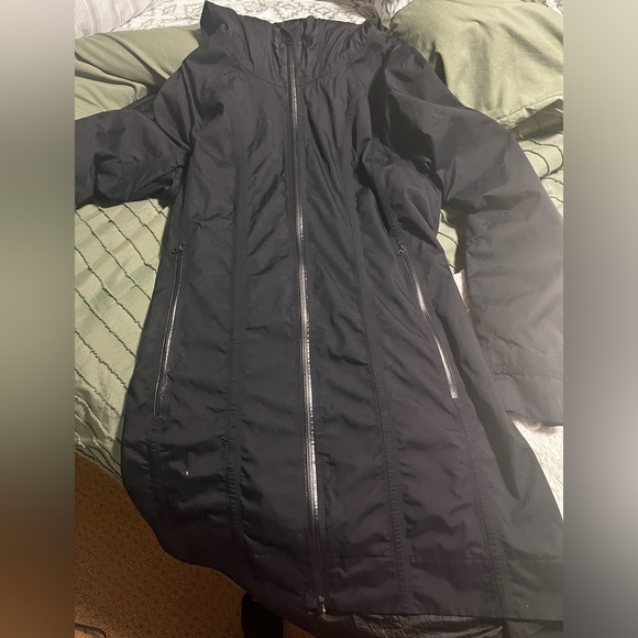 Lululemon right as rain jacket Sz 12 - Picture 1 of 10